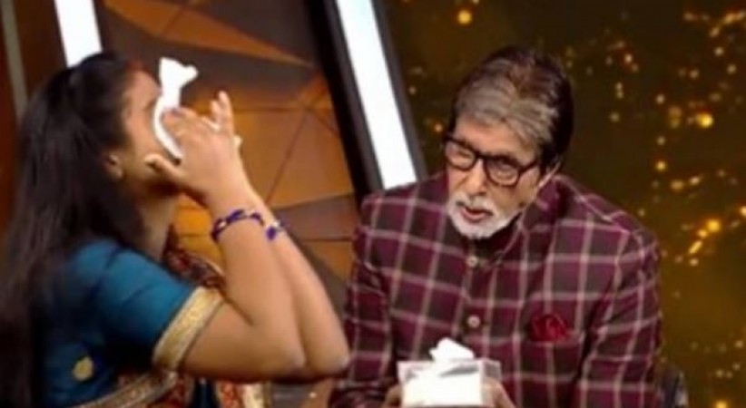 अचानक अमिताभ बच्चन के सामने रोने लगी महिला, देखकर कुछ ऐसी हरकत करने लगे बिग बी