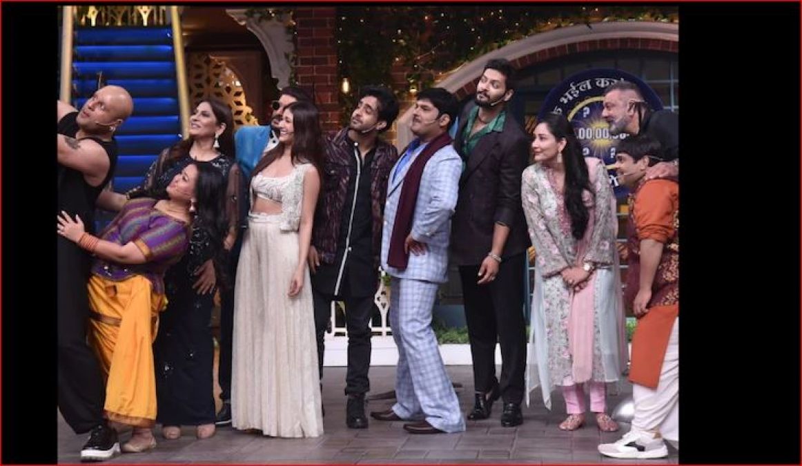 Sanju Baba reaches Kapil's show with his wife, pictures going viral