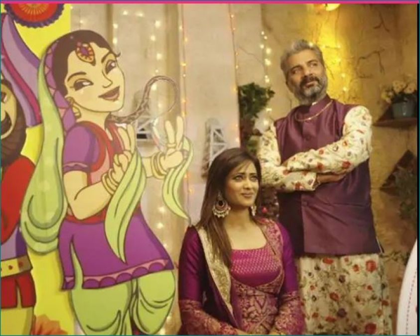Guneet and Amber’s Roka ceremony photo surfaced from set of Mere Dad Ki Dulhan