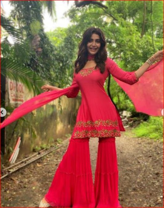 Karishma Tanna setting fire on Instagram in Red Sharara
