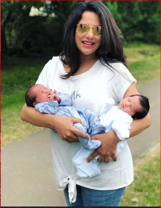 This actress shared pictures of twins after a month of becoming a mother
