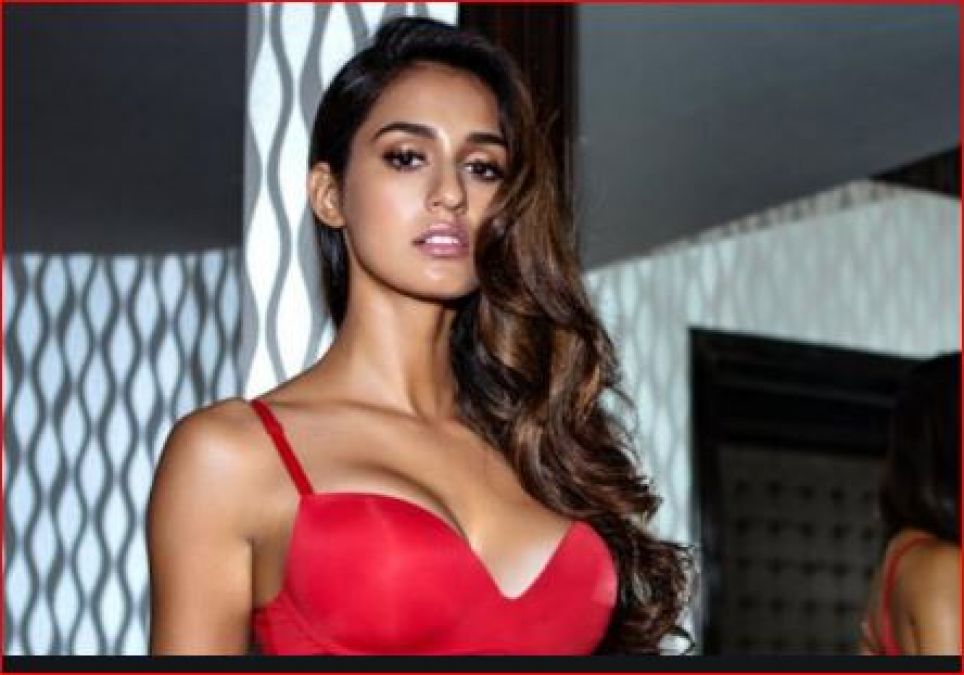 This actress considers Salman as her Santa Claus, Praises him