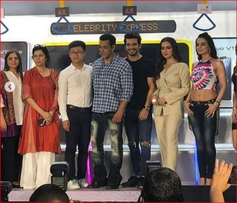 'Bigg Boss 13': Launch event at DN Metro station, people seen dancing fiercely