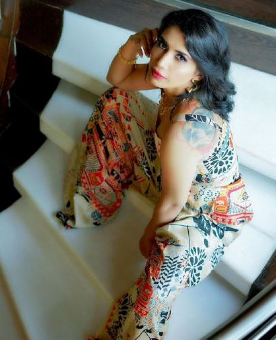 Rita of 'Tarak Mehta' on social media, users says they forgot to wear pants