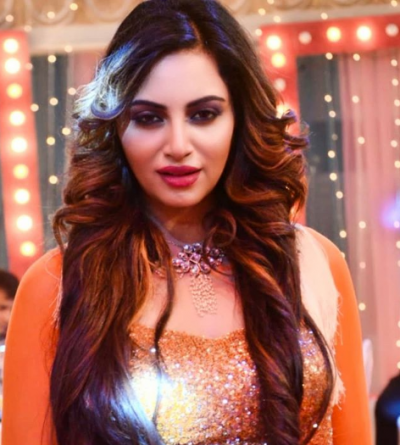 Arshi Khan reaches hospital in unconscious state