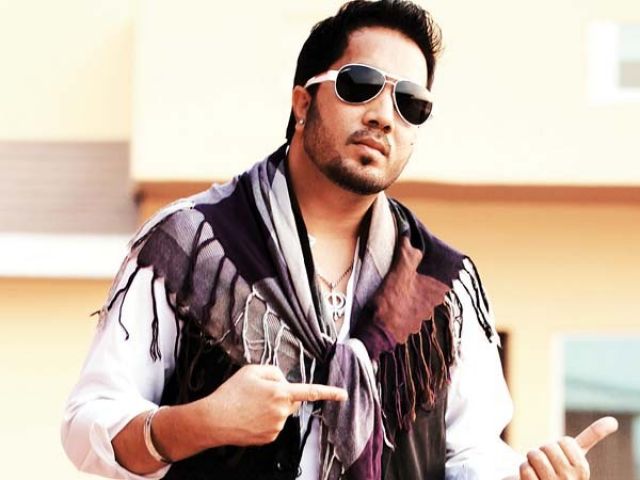 Mika Singh is out of 'Comedy Nights Live'