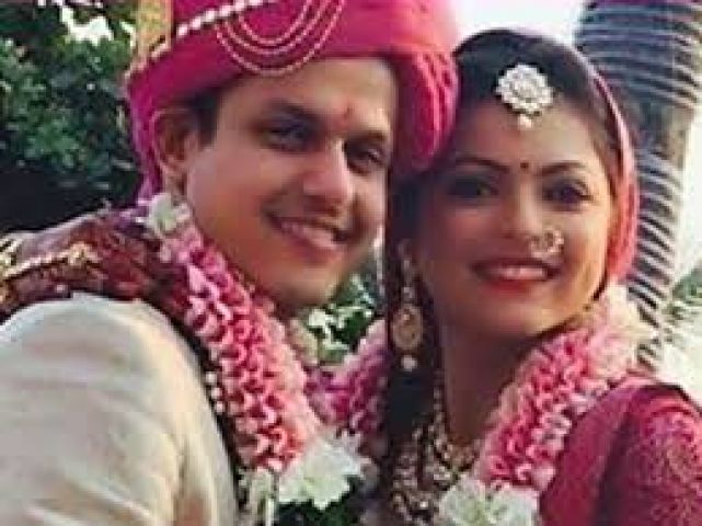 Adorable kissing picture posted by Drashti Dhami