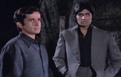 A Tale of Unconventionality: Shashi Kapoor's Remarkable Shift in Silsila