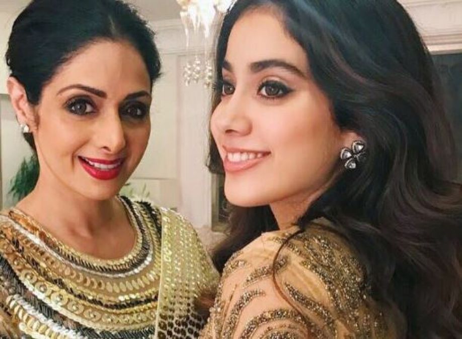 Janhvi Kapoor pens a heartfelt note on Sridevi’s 59th Birth Anniversary