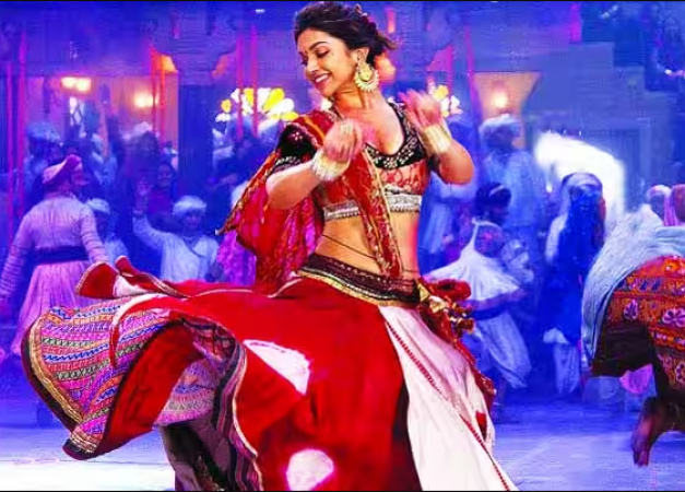 Deepika Padukone's Mesmerizing Lehenga in 'Ram-Leela'