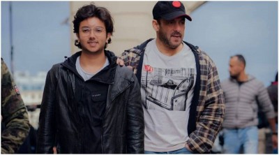 Salman posts a photo with 'bhatija' Nirvan from the set of 'Tiger 3'.