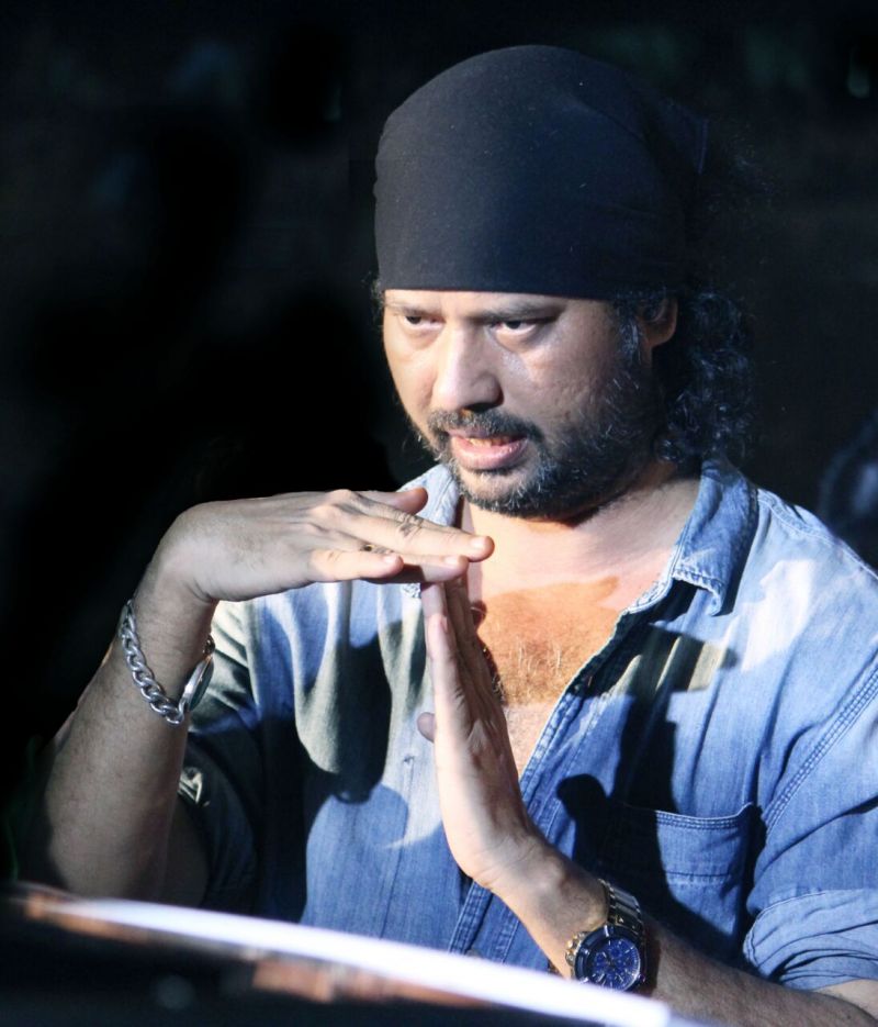 Filmmaker Mahesh Bhatt says that “honest” and “new” filmmaker like Tariq Khan must always be supported.