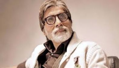 Megastar Big B reveal the pics 'Thugs of Hindostan'