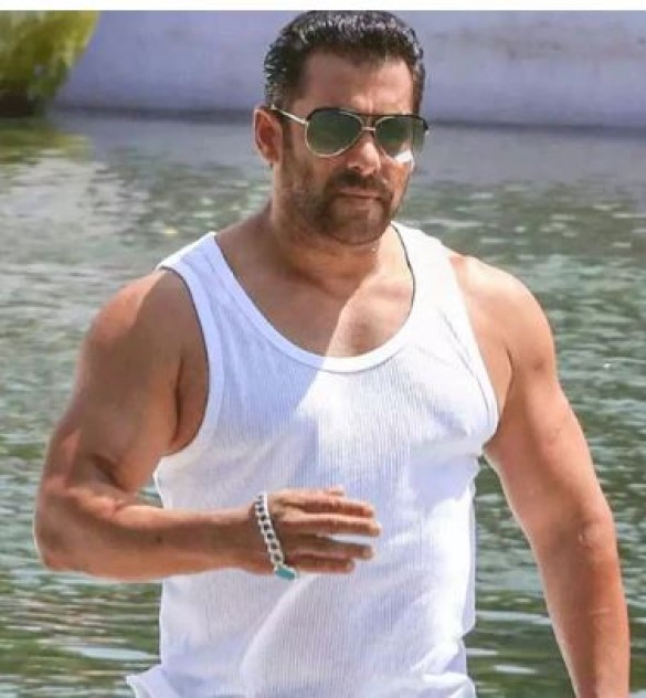 Salman Khan owns these expensive things, His Net worth will blow your mind