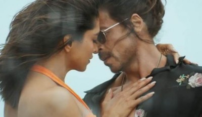 Shah Rukh Khan’s Pathaan illegal screening  in Pakistan, Details inside