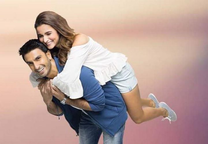 Ranveer and Alia have been finalized for 'Gully Boy'