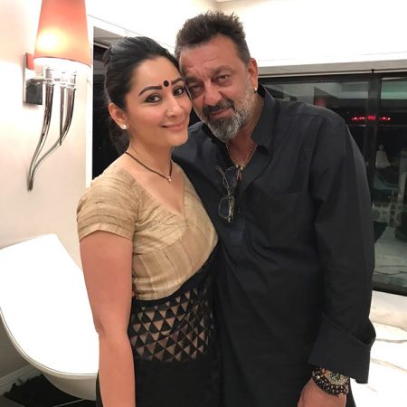 Sanjay Dutt ped downs a sweet note for his  wife Maanayata as couple celebrate wedding anniversary