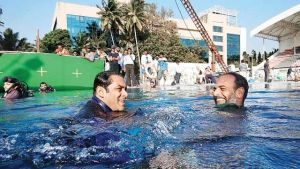 Salman Khan is learning underwater swimming for a sequence of Tubelight