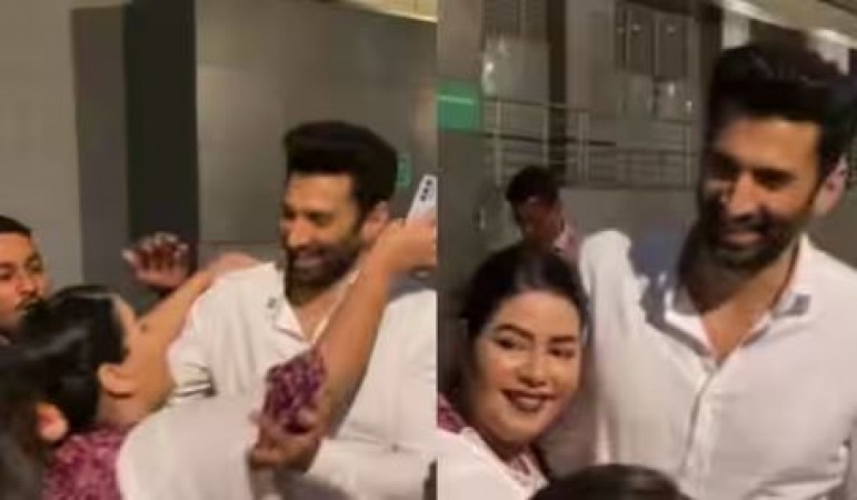 Video!! A female fan forcefully tried to Kiss Aditya Rao Kapur,  actor pushes her away