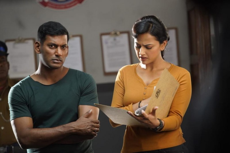 B4U and Grandmaster to release Vishal and Shraddha Srinath starrer Chakra Ka Rakshak in Hindi in 900 screens across India