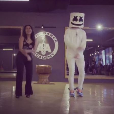 Neha Kakkar shakes legs with  DJ Marshmellow on 'Coca Cola Tu', watch viral video here