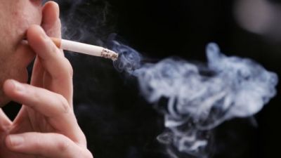 Smoking over 20 cigarettes can make you blind: Study