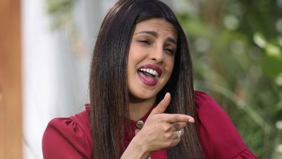 Check out the picture of Priyanka Chopra with 'funniest guy'