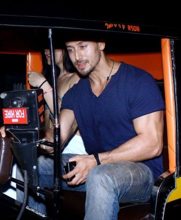 Sorry Disha Patani, Tiger Shroff takes someone else on a dinner date in an auto, see pictures