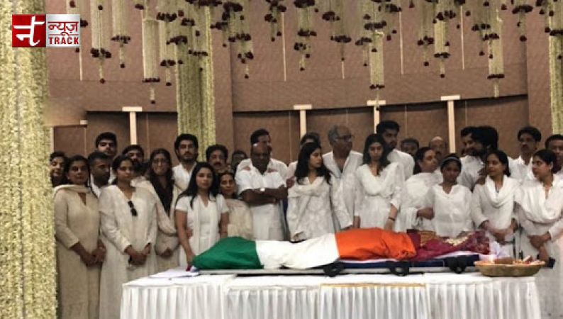 Sridevi Funeral: Mortal remains of Sridevi wrapped in tricolor