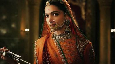 ‘Padmaavat’ starring Deepz is now the queen of Rs 100 Crores