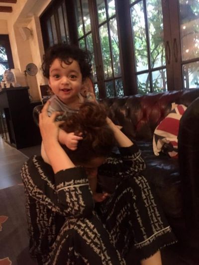 Kangana shares adorable picture with Prithvi