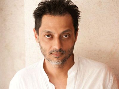Sujoy Ghosh is one of the coolest directors that I have worked with, high regards for Sujoy Da: Harish Khanna