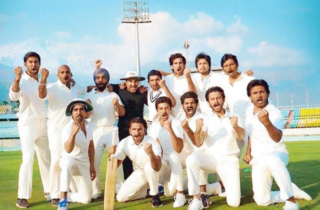 83: Ranveer Singh's cricket team seen warming up amidst shooting