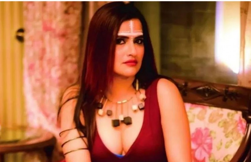 The girl who sang 'Ambarsariya' made serious allegations against Kailash Kher and Anu Malik, also targeted Salman