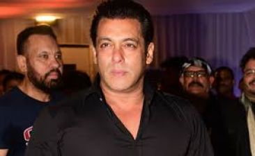 Salman Khan will shoot 'Bharat' and 'Dabangg 3' side by side