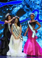 Shweta Chaudhary Wins Coveted Titles At Mrs. Earth 2018