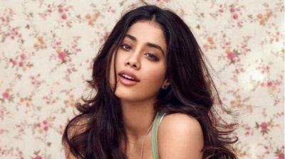 Janhvi Kapoor is high on glitz and glamour in her latest picture
