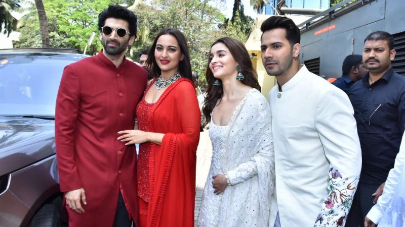 Photo Gallary: Entire cast and crew of Kalank at movie teaser launch….check photos in the slider