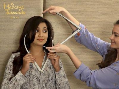 Shreya Ghoshal is thrilled to have her Wax Statue at Madame Tussauds