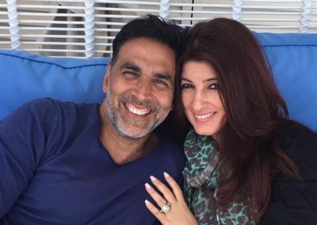 This is why Akshay is charging the fee from his wife Twinkle for PadMan?