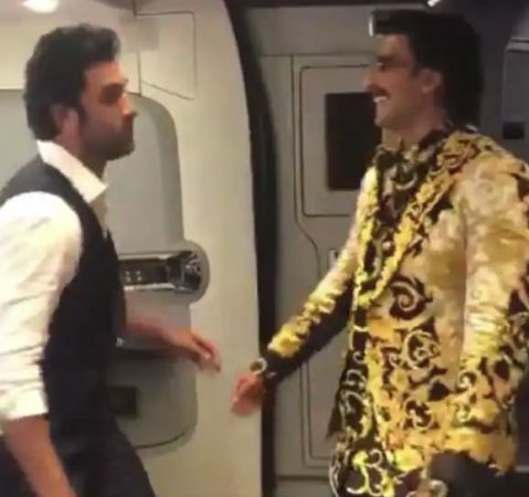 Watch video: Ranbir Kapoor and  Ranveer Singh dance to the tunes of 'First Class'