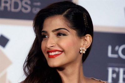 Sonam Kapoor gets candid about the chance to work with Hirani