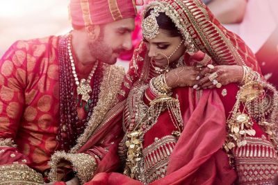 See Pics: Deepika Padukone  & Ranveer Singh share much awaited wedding Photos