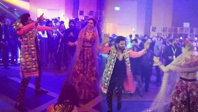 Deepika Padukone & Ranveer Singh dance like rockstars at a party hosted by Ritika Bhavnani
