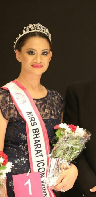 Sports Entrepreneur and Fashion Icon Sonali Gupta Crowned As Winner Of  Mrs Bharat Icon 2019