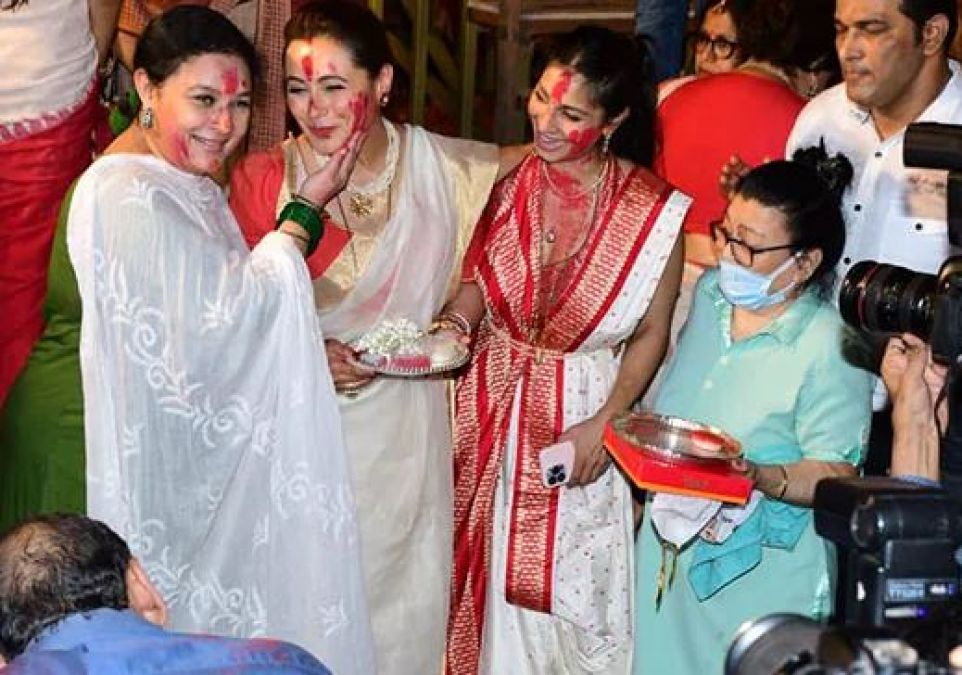 Rani Mukerji, Kajol and Tanisha plays Sindoor Khela during Durga Pooja