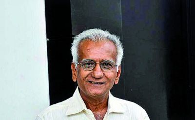 Director 'Kundan Shah' passes away this morning