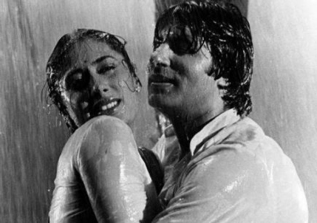 Smita Patil once cried all night after filming this intimate scene with Amitabh Bachchan