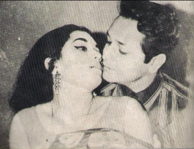 Rekha and Biswajeet's Infamous Kiss: The Story Behind 