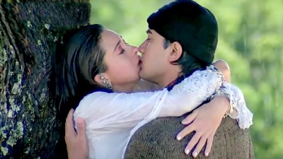 Aamir Khan and Karisma Kapoor's Sensational Kiss in 'Raja Hindustani'
